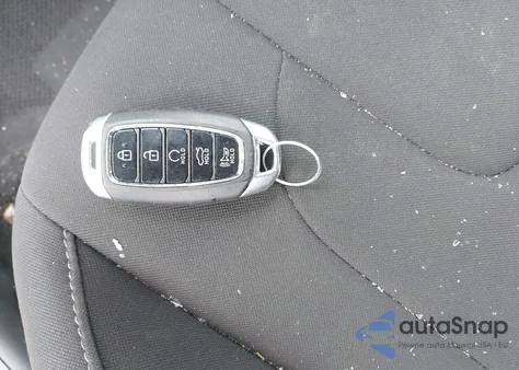 2023 Hyundai Elantra Sel z USA, uszkodzony, nr VIN KMHLM4AG2PU539738